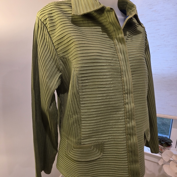 Chico's Olive Ribbed Zip-Front Jacket - Picture 3 of 10